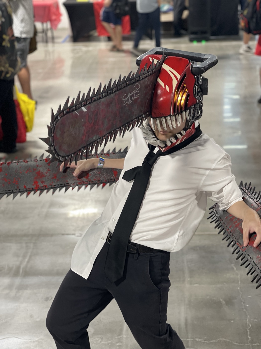 A Chainsaw Man cosplayer at the Space 62 Collectibles Show